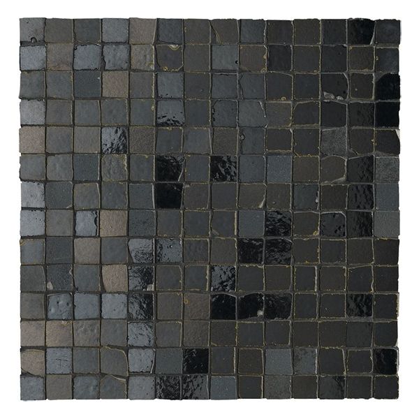 DouglasJones_Metal_Iron_30x30cm_Ml03me